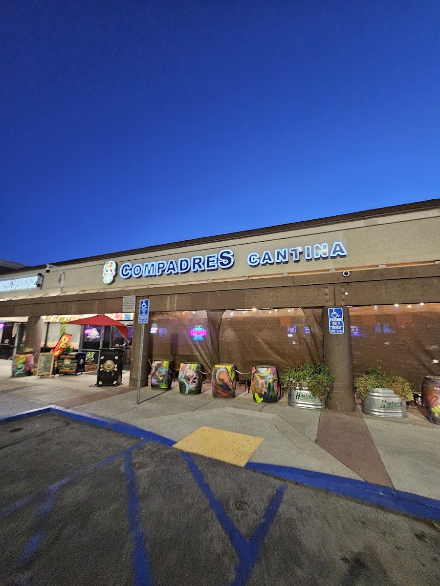 Compadres Cantina